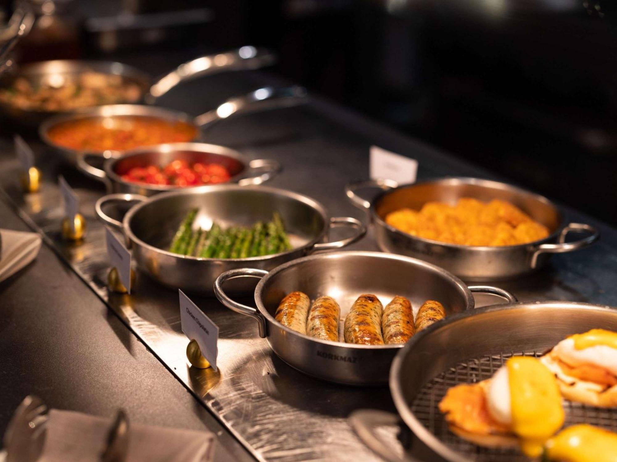 The Playford Adelaide - Mgallery Eksteriør bilde A selection of prepared foods at a buffet