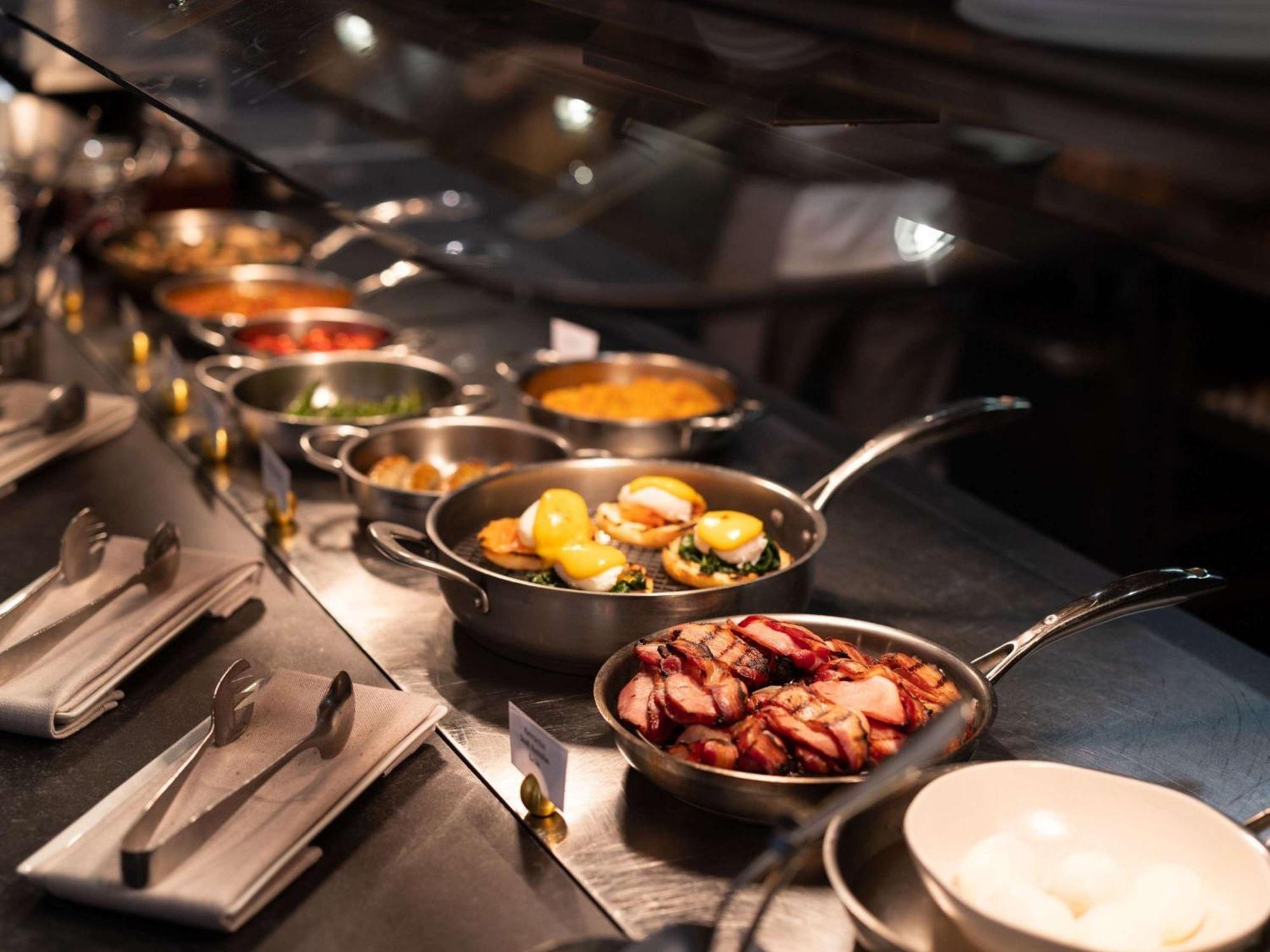 The Playford Adelaide - Mgallery Eksteriør bilde A buffet at a restaurant